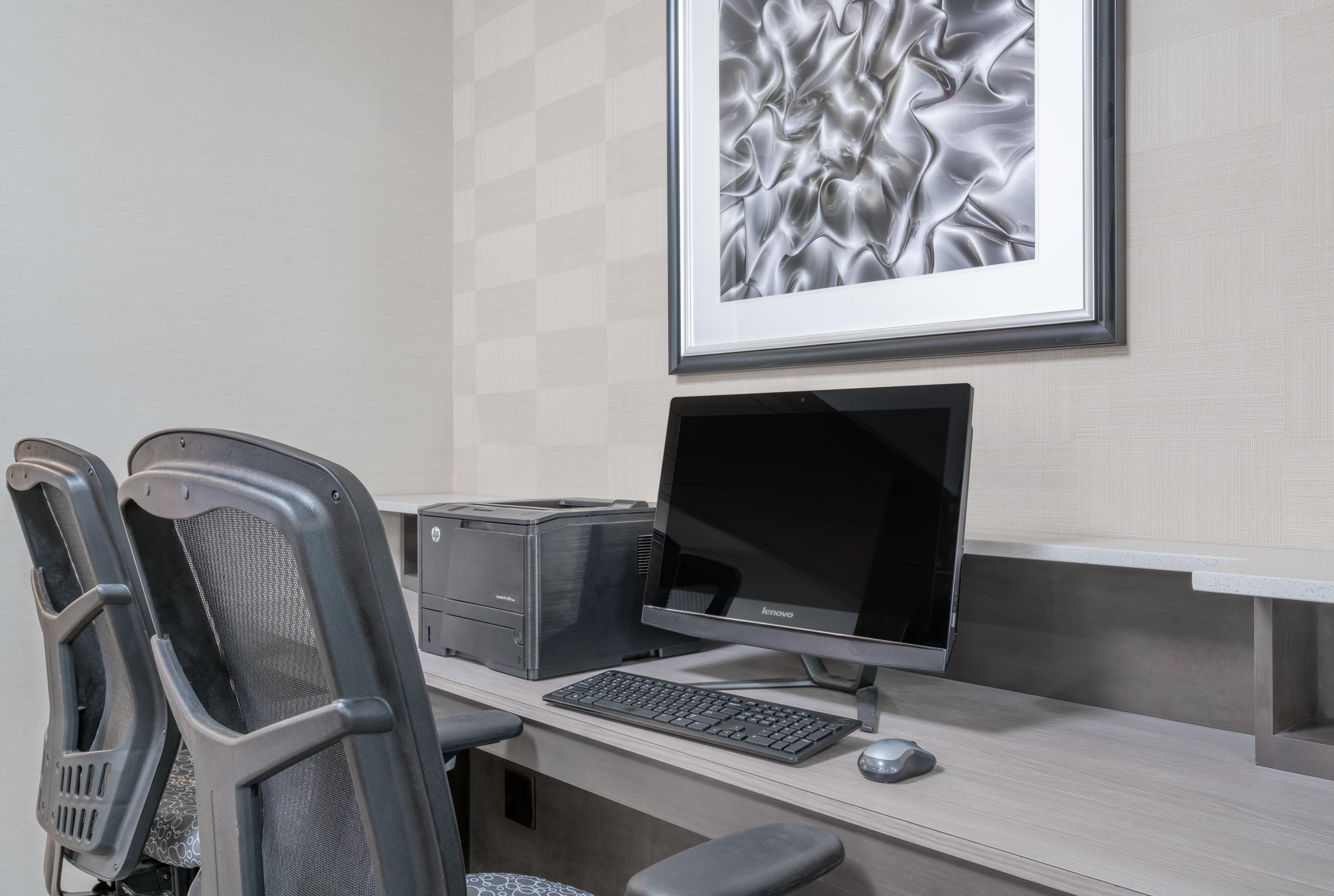 Holiday Inn Express Hotel & Suites Ames By Ihg Exterior foto
